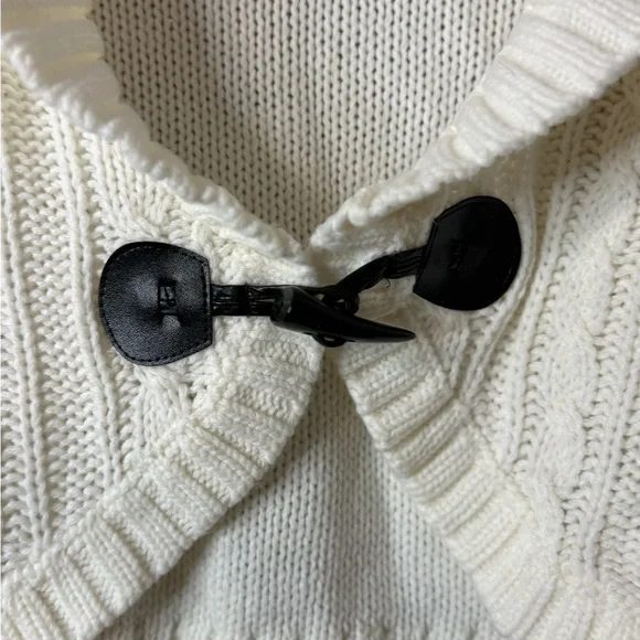 Arizona Jean Company White Ribbed Knit Poncho| Medium - Picture 6 of 10